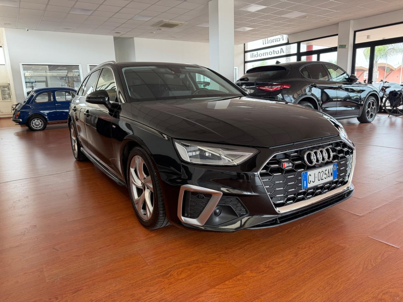 Audi A4 Avant 30 TDI/136 CV S tronic S line edition