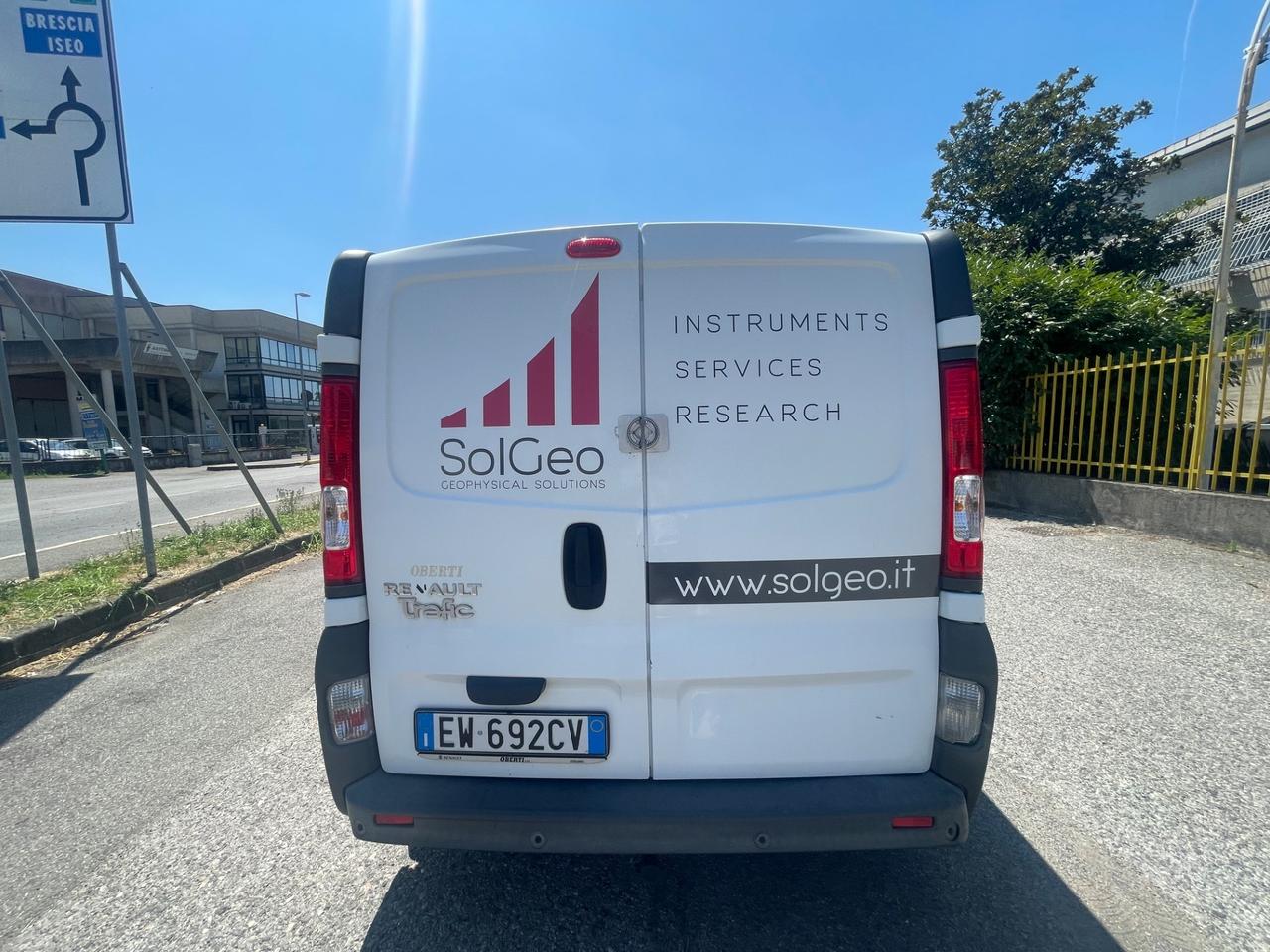 Renault Trafic 2.0 diesel, anno 2014, 220.000 km! Unico proprietario