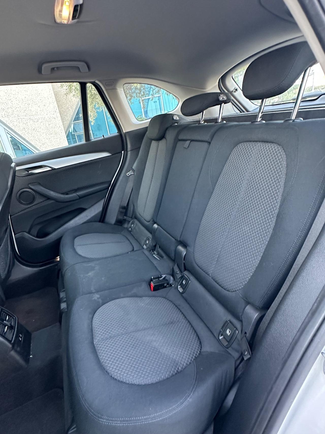 BMW X1 sdrive18i Advantage 136cv auto