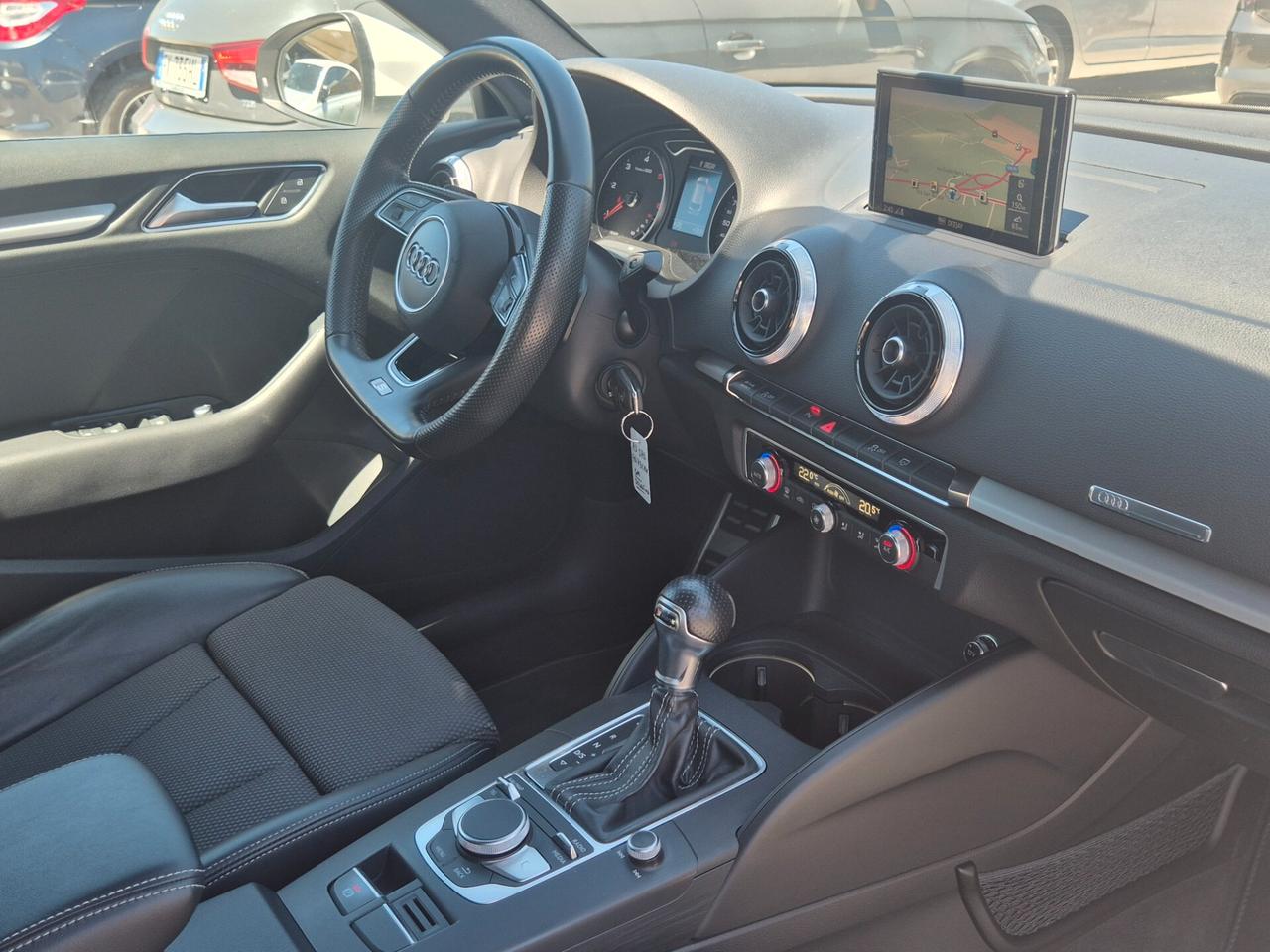 Audi A3 SPB 2.0 TDI S tronic S-LINE