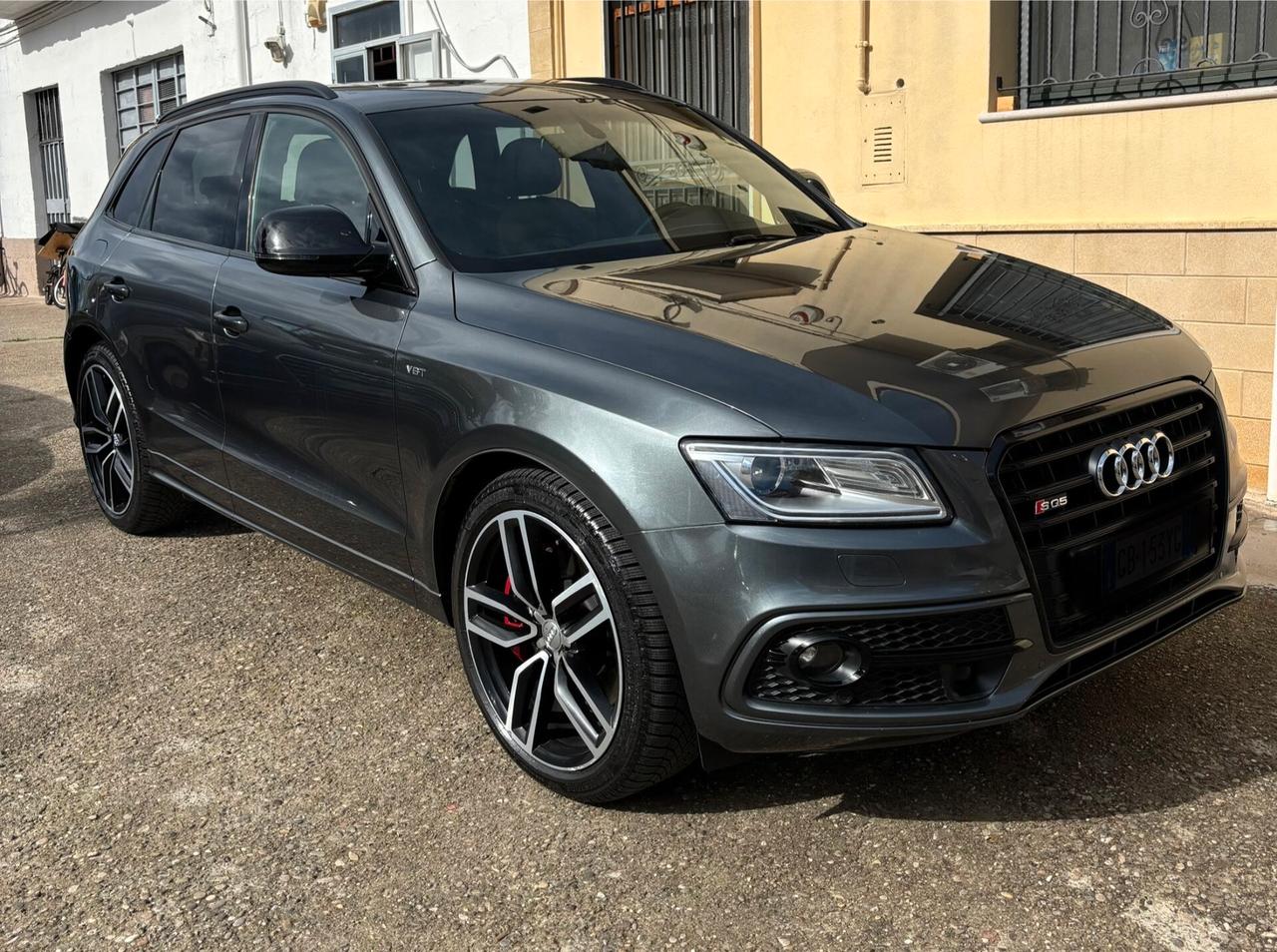 Audi SQ5 3.0 V6 TDI plus Biturbo quattro tiptronic Business