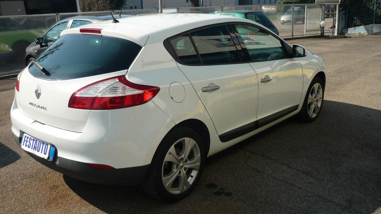 Renault Megane Mégane 2.0 CVT Dynamique