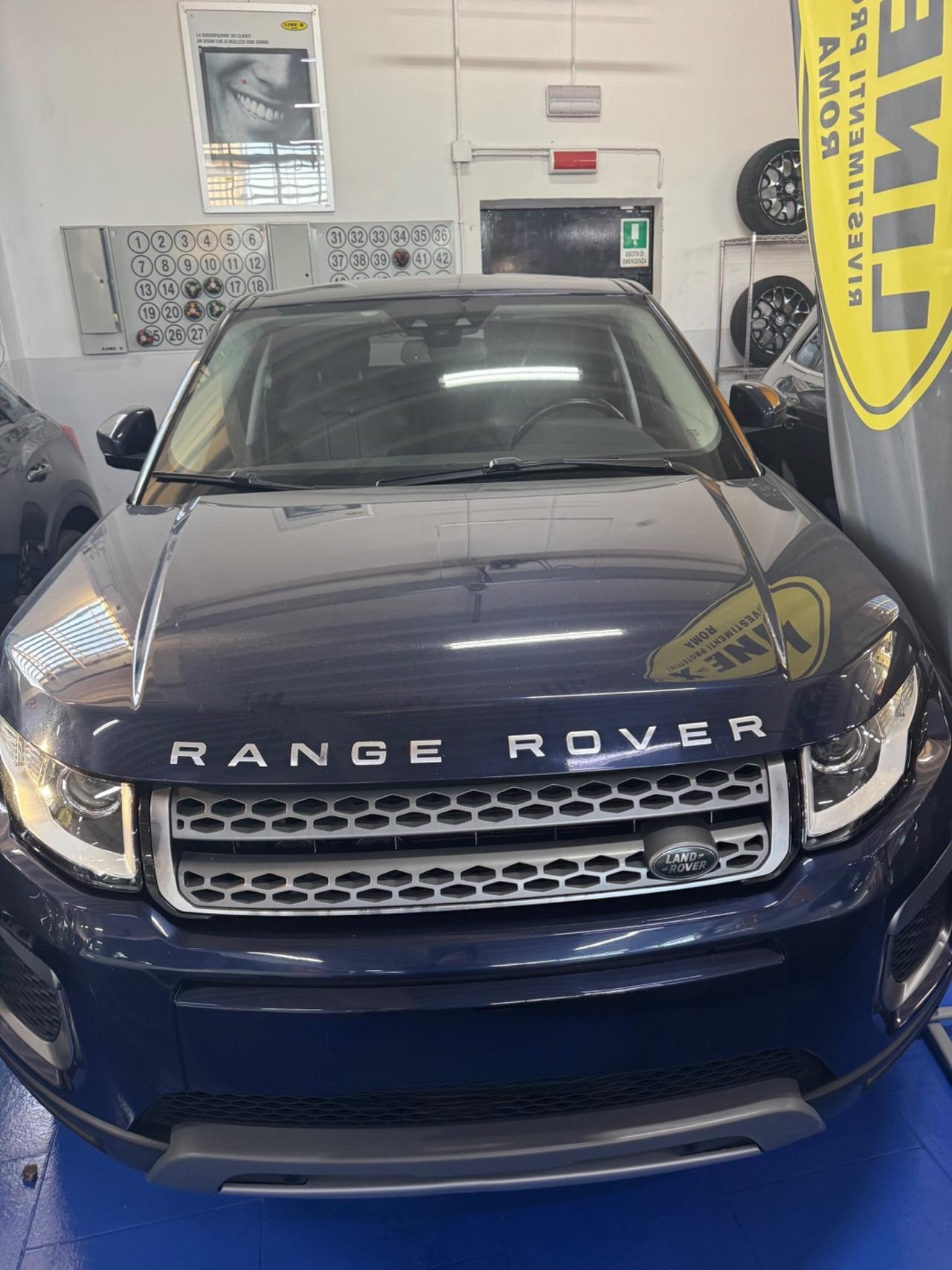Land Rover Range Evoque 2.0 TD4 180 CV 5p. Pure