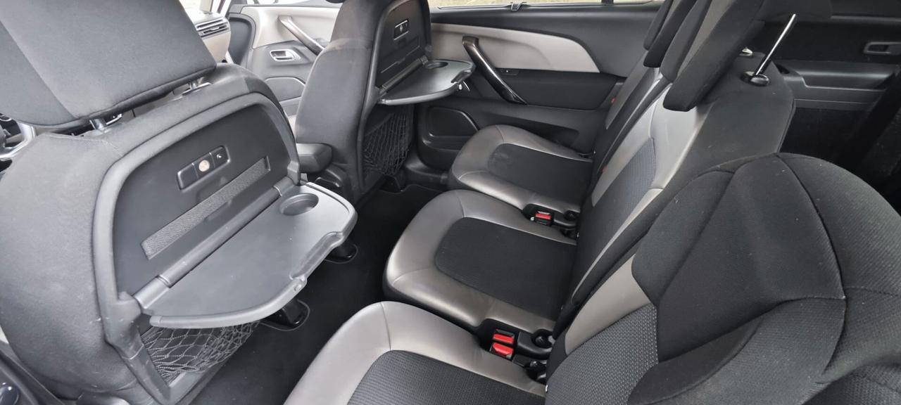 Citroen Grand C4 Picasso BlueHDi 150 S&S EAT6 Exclusive