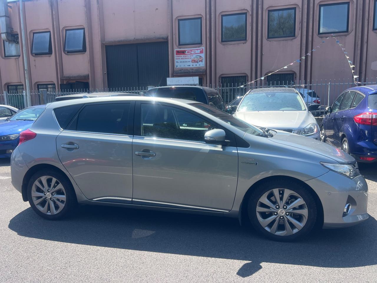 Toyota Auris 1.8 Hybrid Lounge