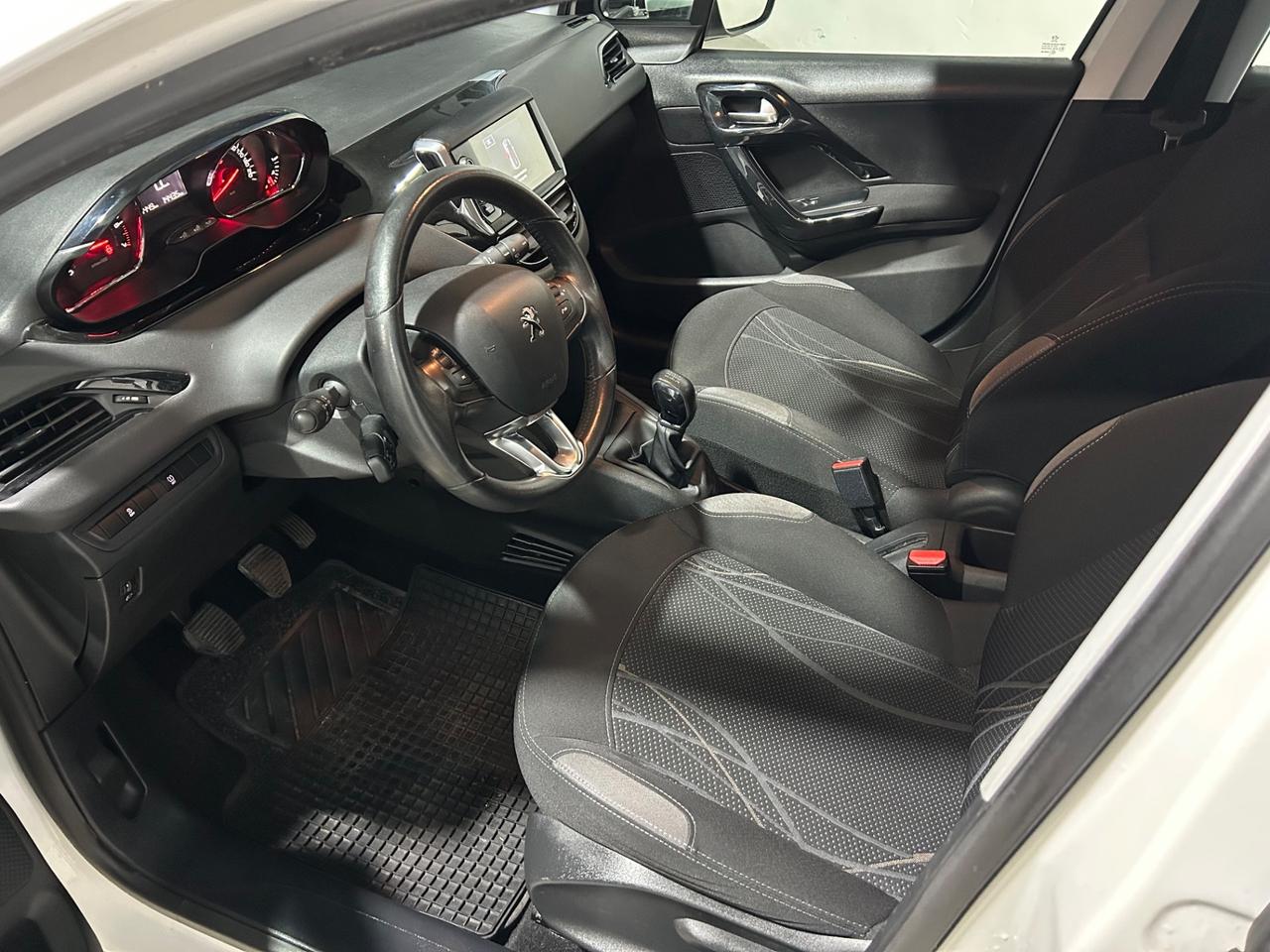 Peugeot 208 PureTech 82 5 porte Access