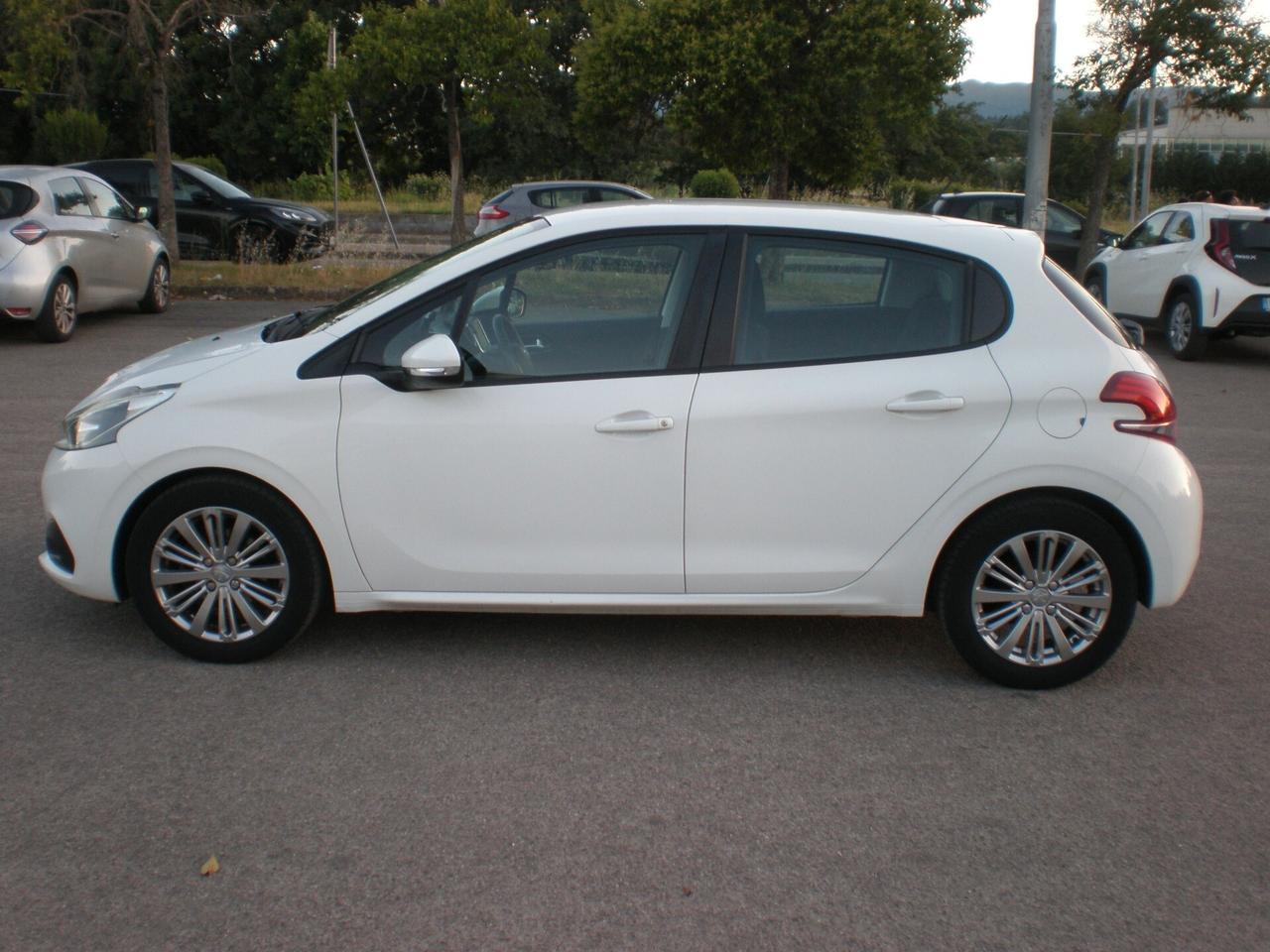 Peugeot 208 1.6 td, solo 65000 km certificati Peugeot