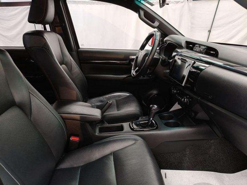 Toyota Hilux 2.4 D-4D A/T 4WD 4 porte Double Cab Executive+
