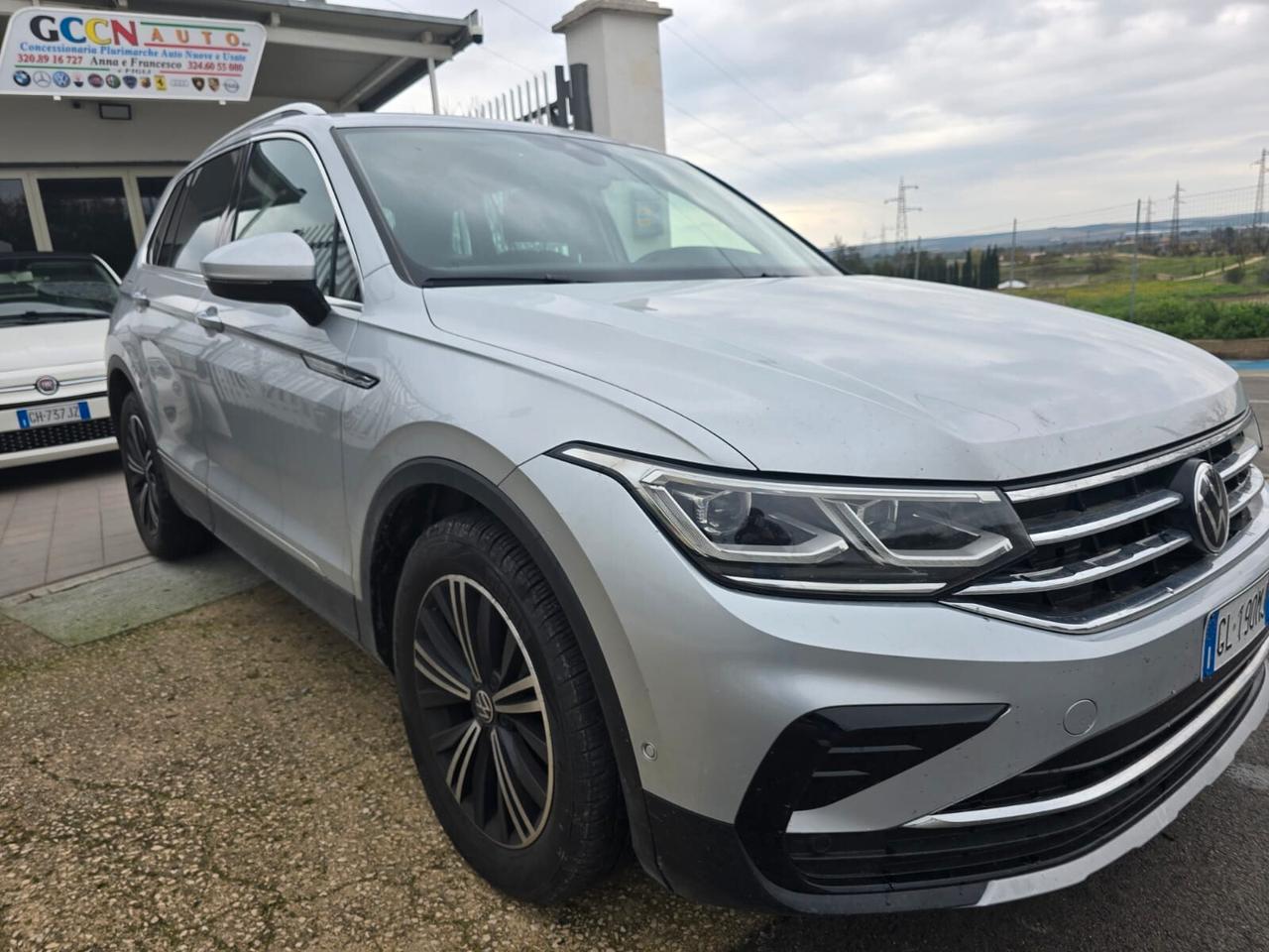 Volkswagen Tiguan 2.0 TDI 150 CV SCR DSG R-Line