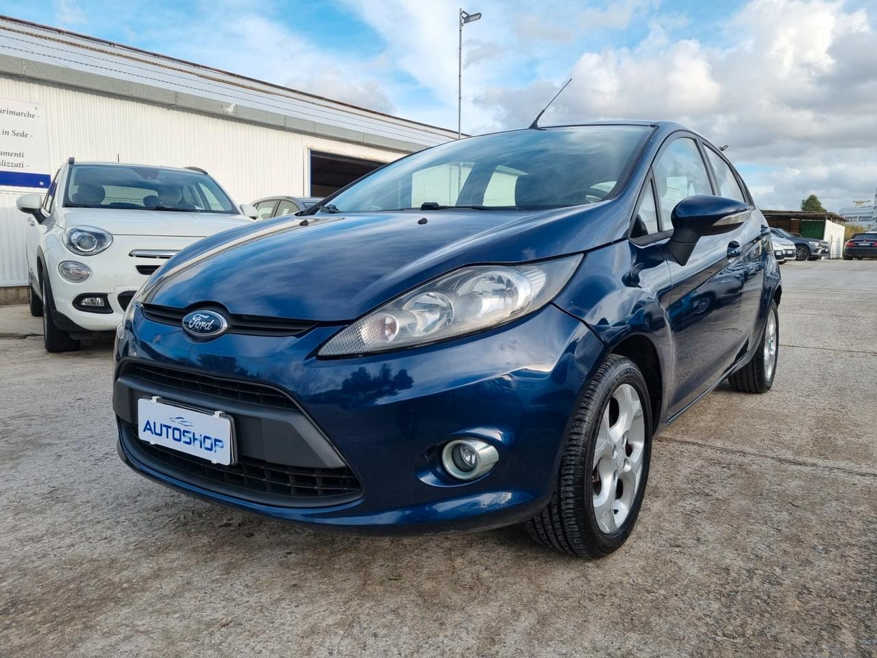 Ford Fiesta 1.4 TDCi 70CV 5 porte Titanium
