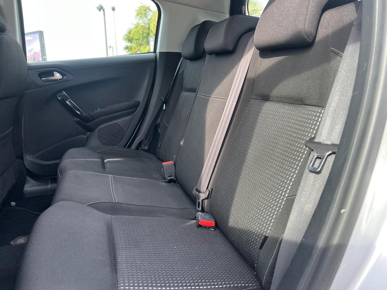 Peugeot 208 BlueHDi 75 5 porte Allure