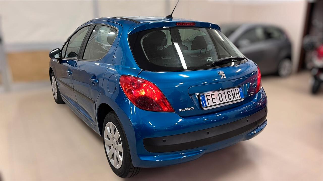 Peugeot 207 1.4 8V 75CV 5p. X Line ECO GPL