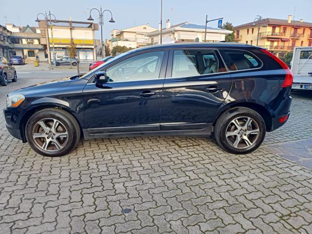 VOLVO XC60 D3 AWD Geartronic Summum