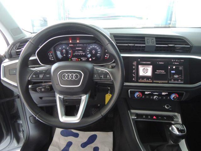 AUDI Q3 35 TDI Business Advanced