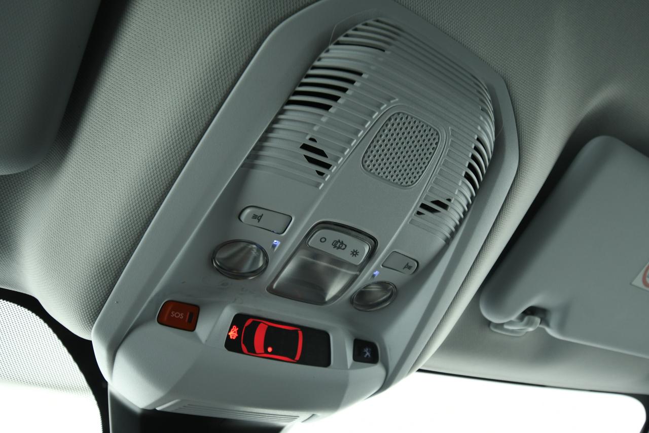 PEUGEOT 5008 1.5 bluehdi Allure Pack s&s 130cv eat8 CAMERA+APP CONNECT