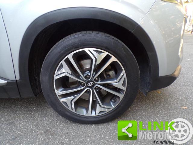 HYUNDAI Santa Fe 2.2 CRDi 4WD A/T 7 posti Xprime con Garanzia