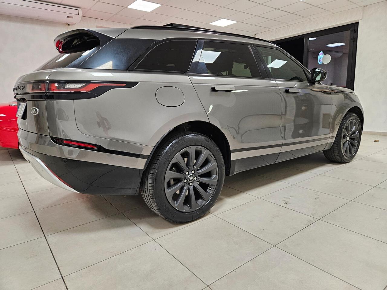 Land Rover Range Rover Velar Range Rover Velar 2.0D I4 240 CV R-Dynamic S