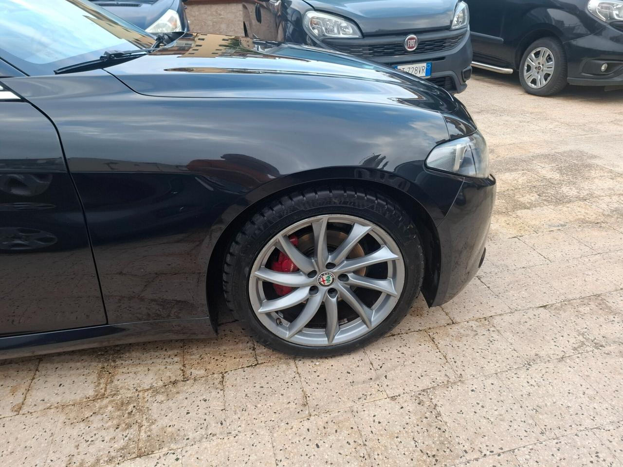 Alfa Romeo Giulia - 2.2 Eco Business Super 180 CV