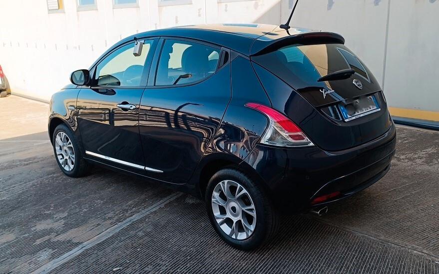 Lancia Ypsilon 1.2 69 CV 5 porte S&S Platinum