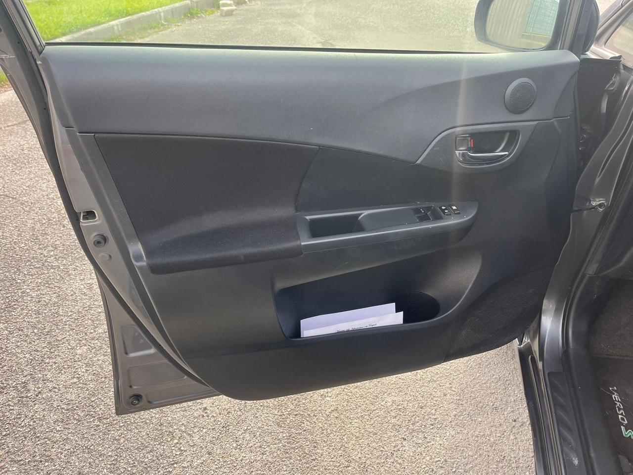 Toyota Verso-S 1.4D MT Style