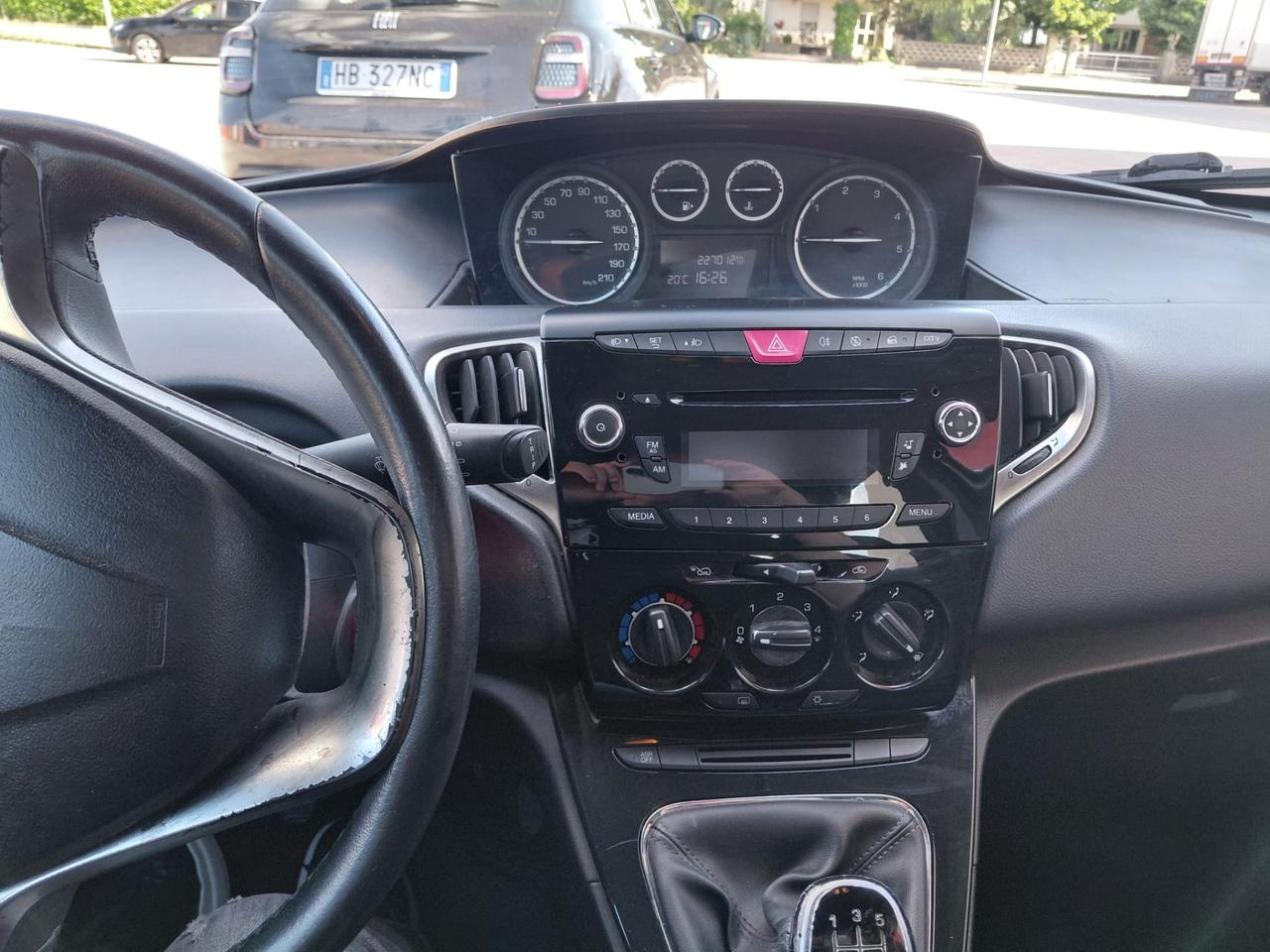 Lancia Ypsilon 1.3 MJT 16V 95 CV 5 porte S&S Platinum
