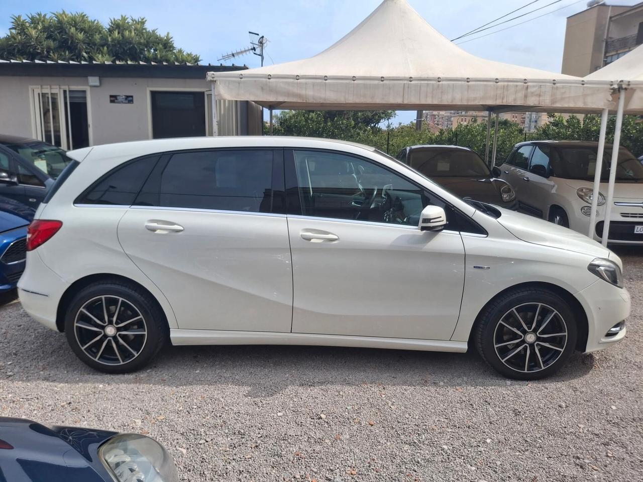 Mercedes-benz B 180 CDI BlueEFFICIENCY Premium