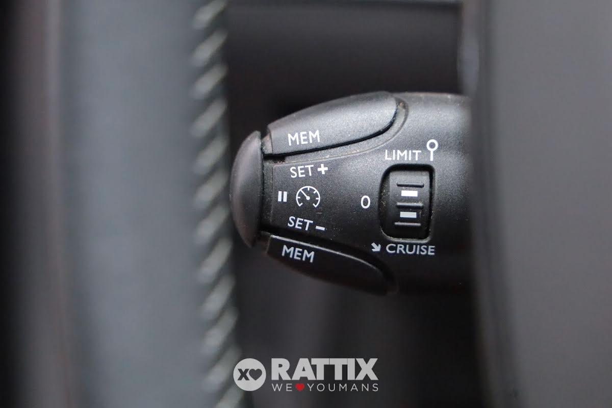 Peugeot e-208 motore elettrico 100kW Allure Pack