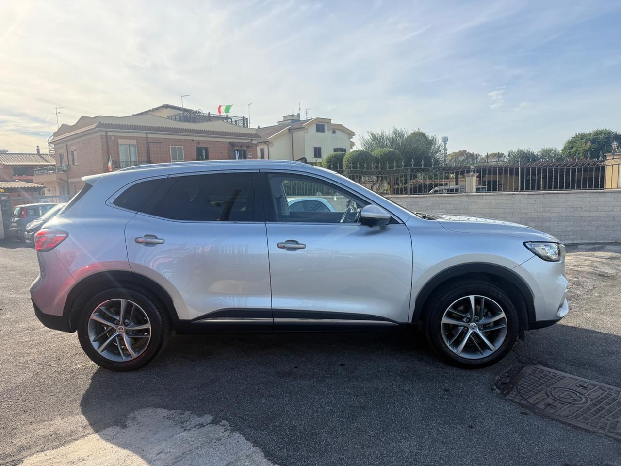 MG HS 1.5 t Luxury Automatica Tetto km: 30.261