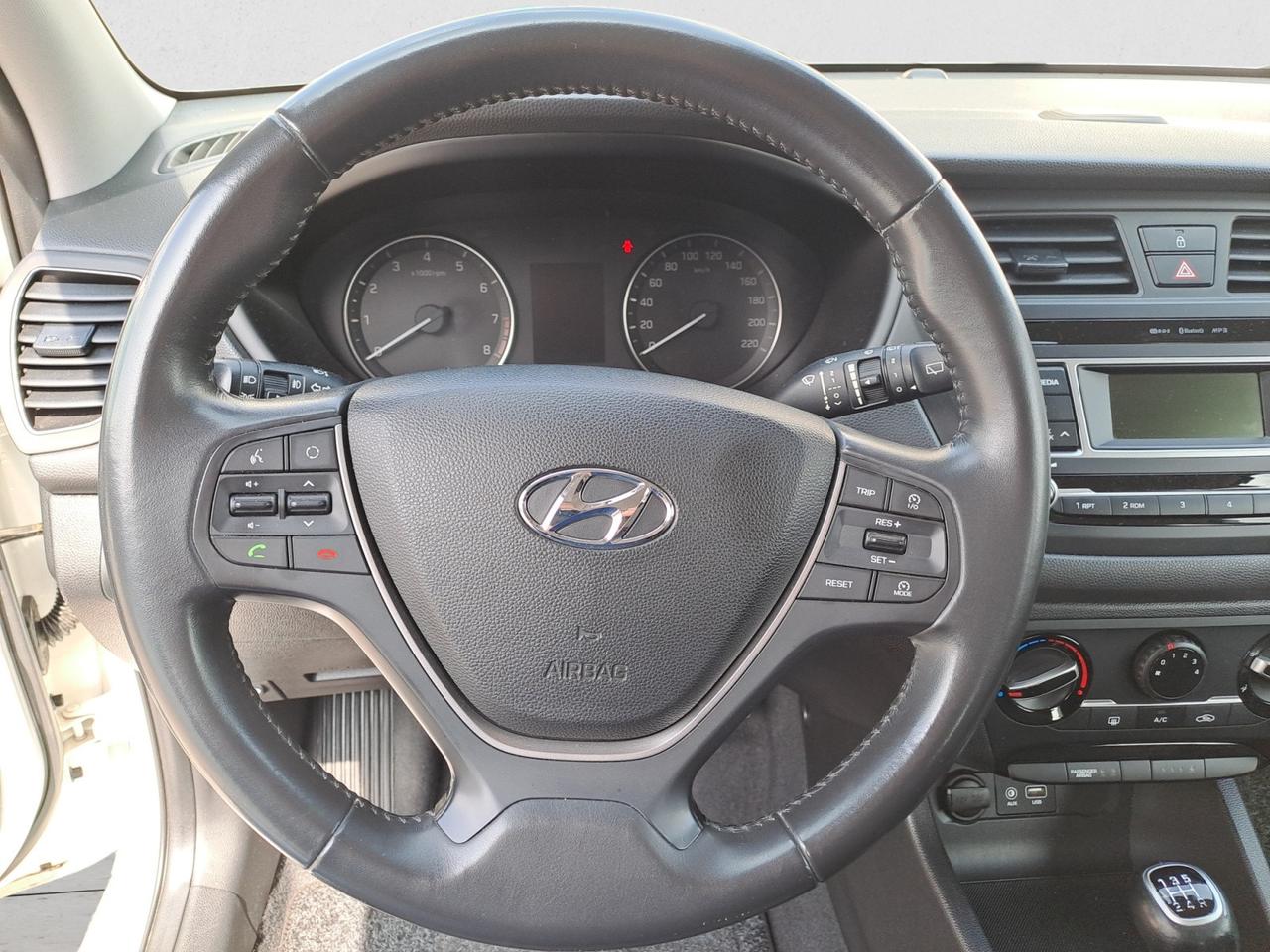 HYUNDAI i20 2ª serie - i20 1.2 84 CV 5 porte Comfort
