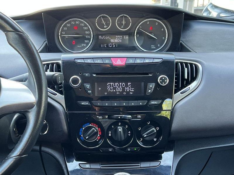 Lancia Ypsilon 1.3 MultiJet 95cv Stop&Start Platinum