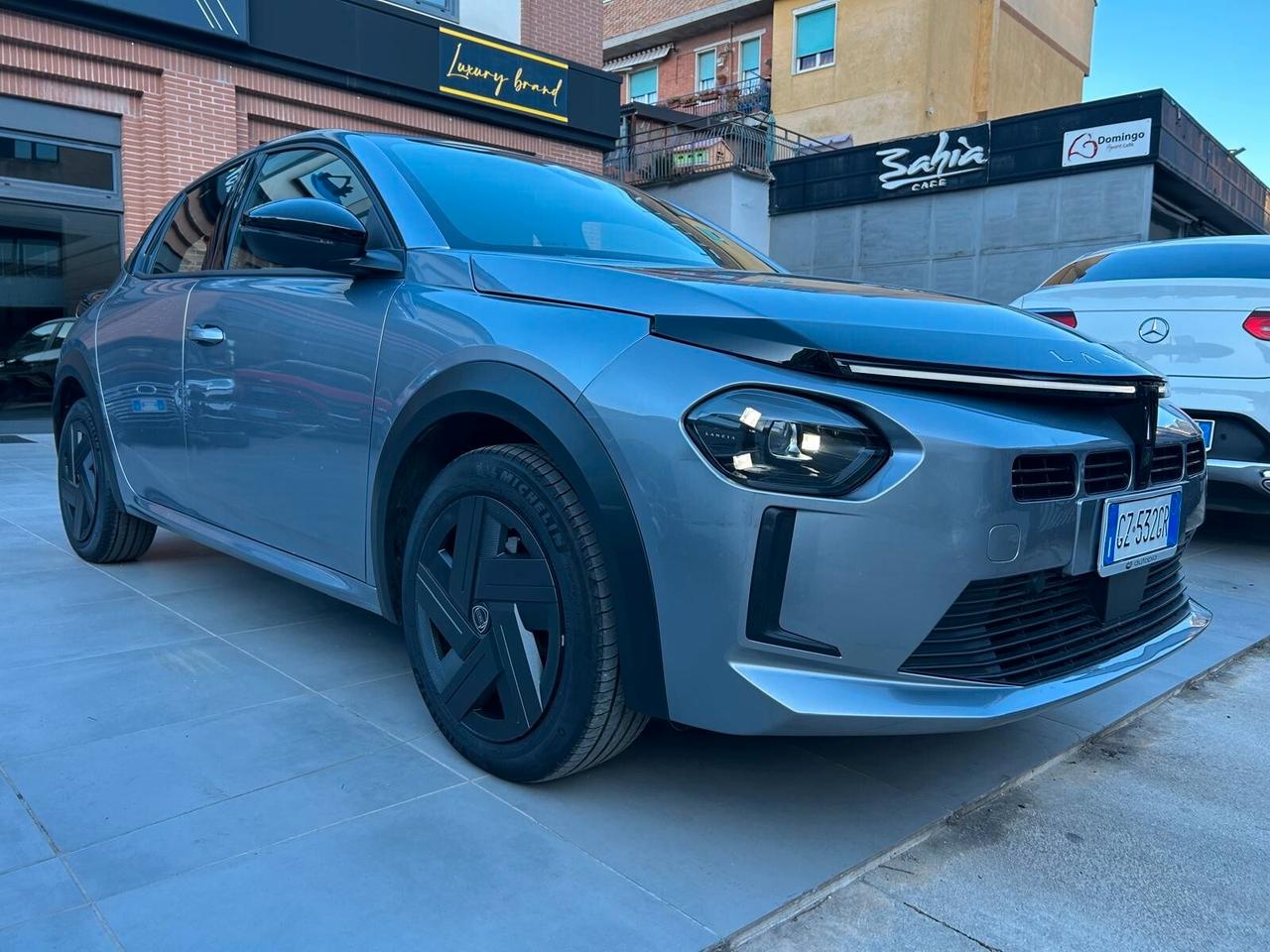 Lancia Ypsilon Hybrid e-DCT LX