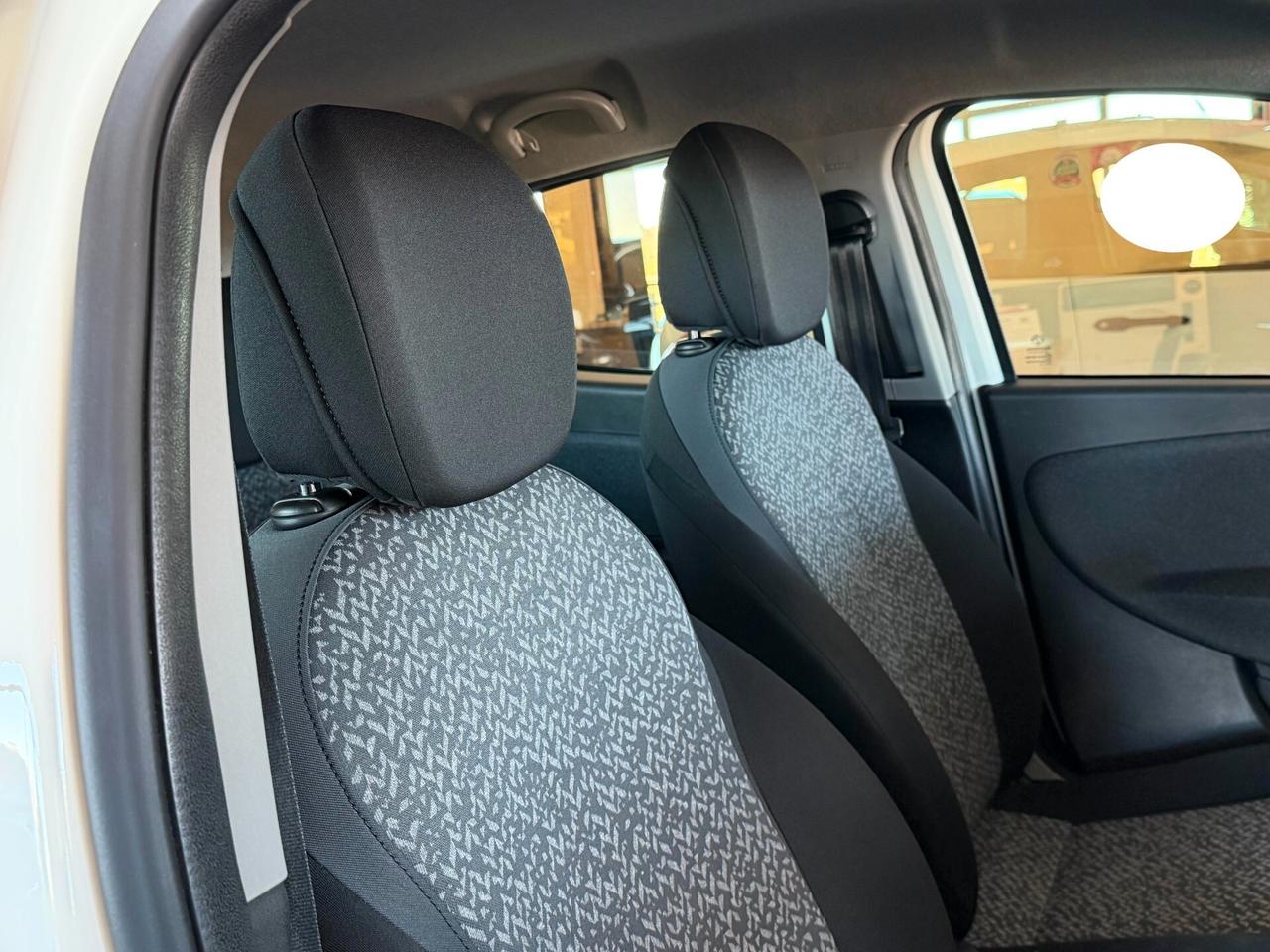 Lancia Ypsilon 1.2 69 cv. ELEFANTINO BLU