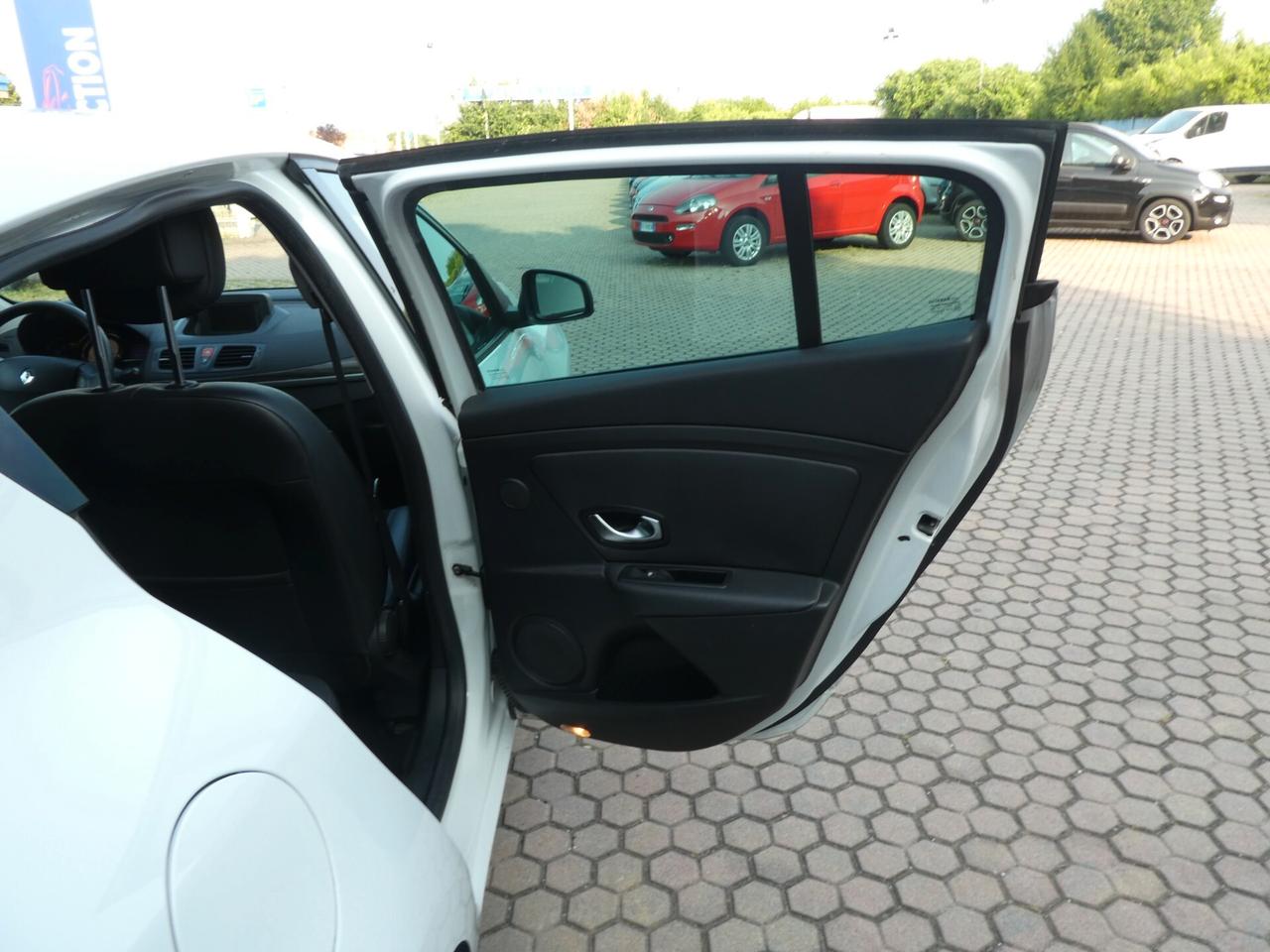 Renault Megane Mégane 1.5 dCi 110CV Dynamique OK NEOPATENTATI