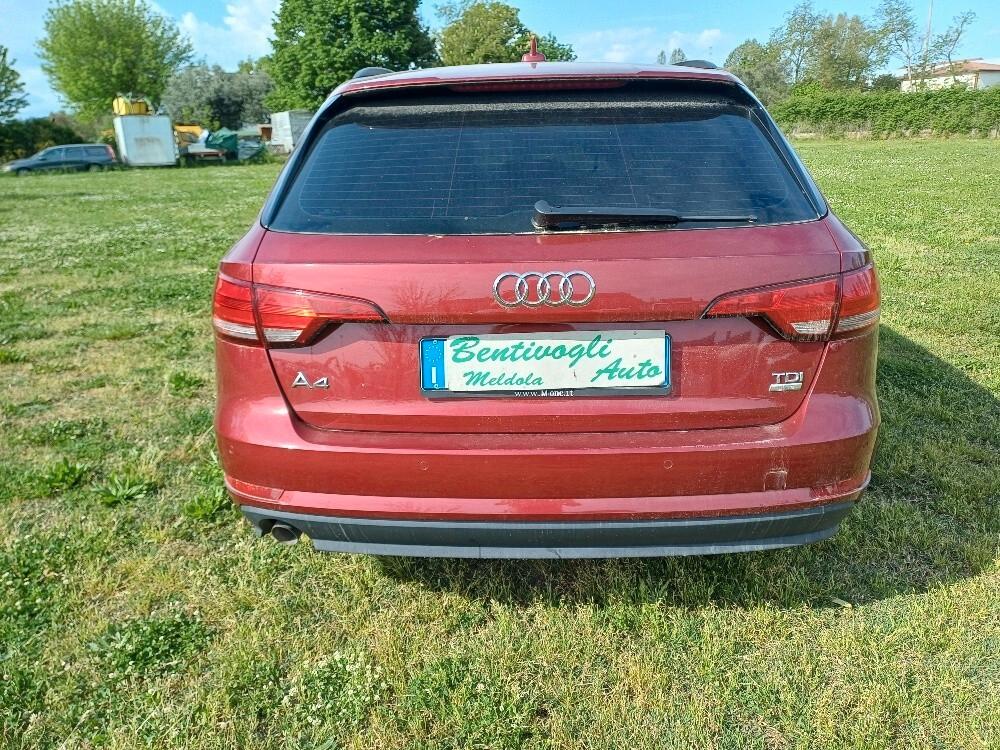 Audi A4 Avant 2.0 TDI 150 CV 2017 Incidentata