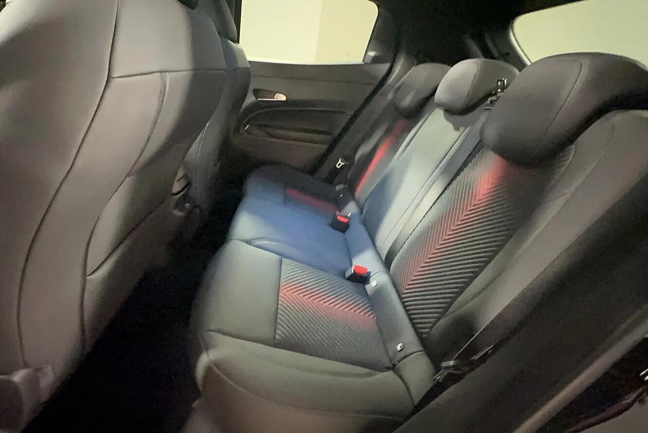 Alfa Romeo Junior 1.2 145 CV Hybrid eDCT6 Q4