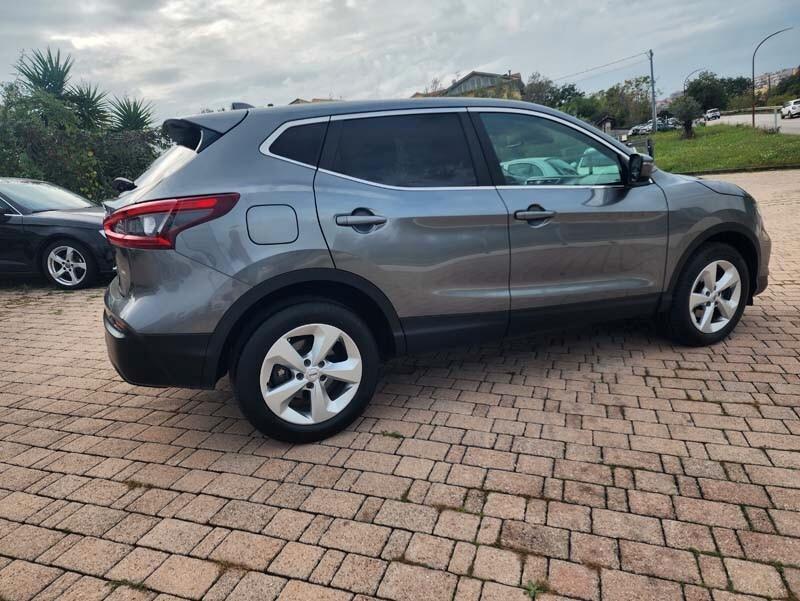 Nissan Qashqai 1.3 DIG-T 140 CV Business