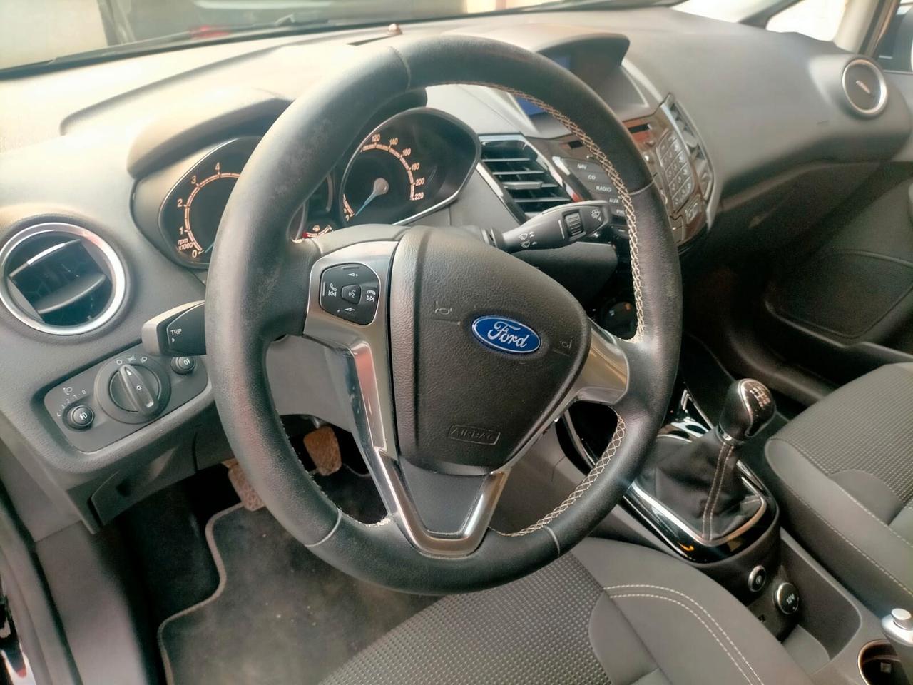 Ford Fiesta 1.4 5p. Bz.- GPL Titanium