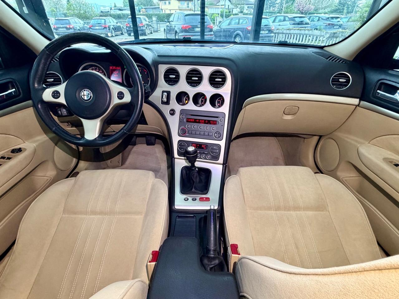 Alfa Romeo 159 1.9 JTDm Sportwagon Distinctive