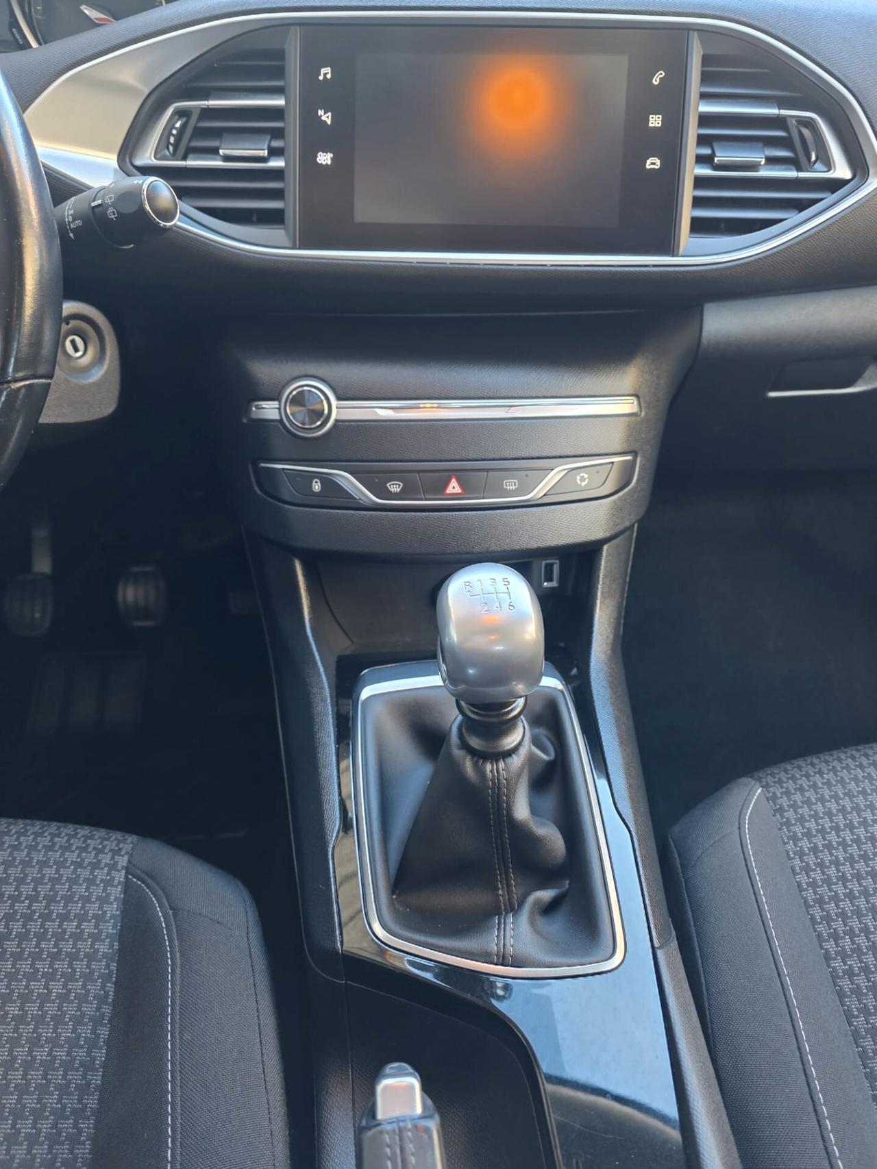 Peugeot 308 BlueHDi 100 S&S SW Business