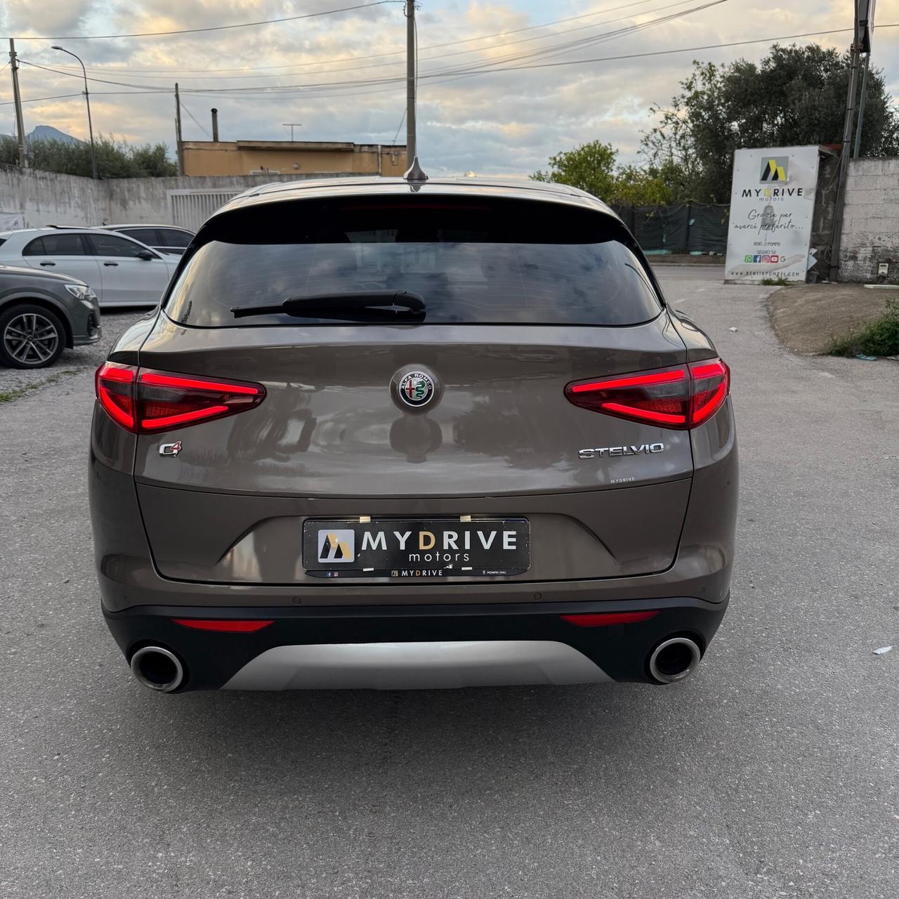 Alfa Romeo Stelvio 2.2 Turbodiesel 180 CV AT8 Q4 Executive