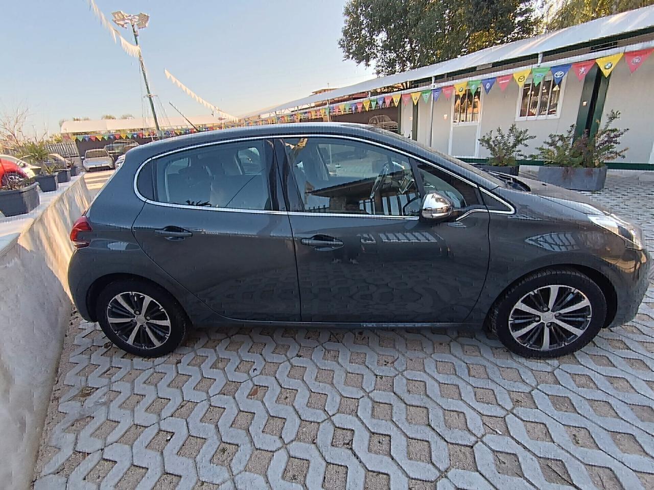 Peugeot 208 PureTech 82 5 porte Access