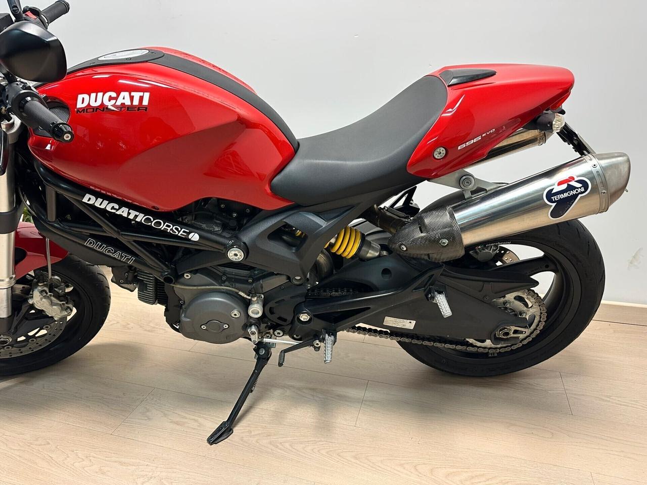 DUCATI MONSTER 696 SCARICO TERMIGNONI DA 99€ AL MESE