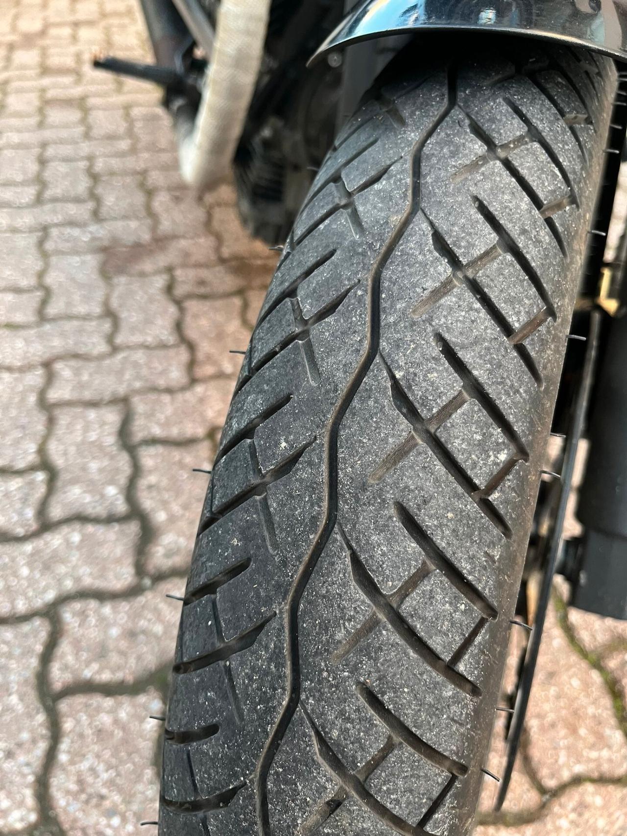 Moto Guzzi Nevada 750