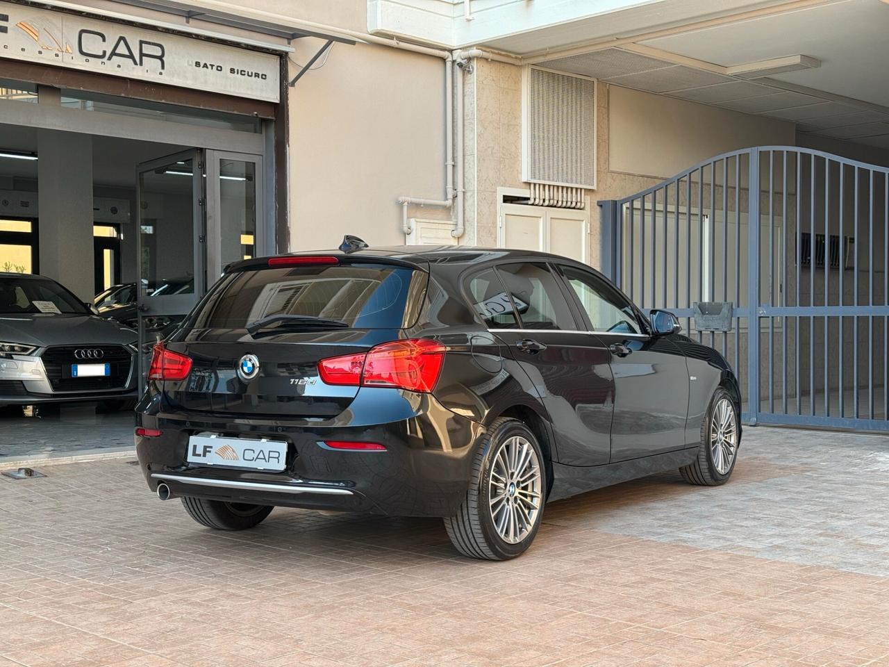 Bmw 116d 5p. Urban 115 cv