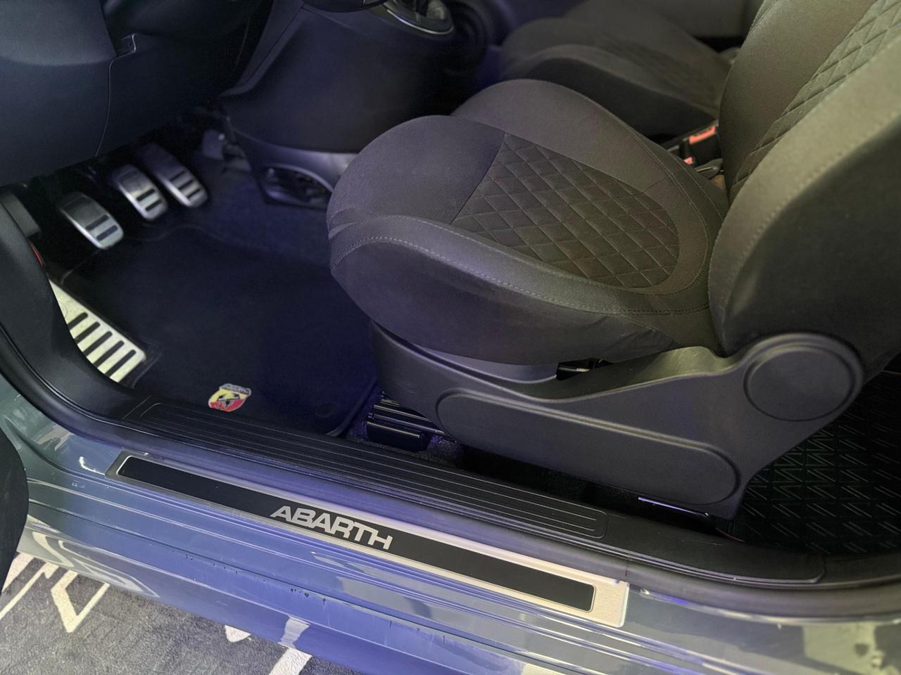 Fiat 500 Abarth 595 (2021) – 145 CV di Pura Adrenalina
