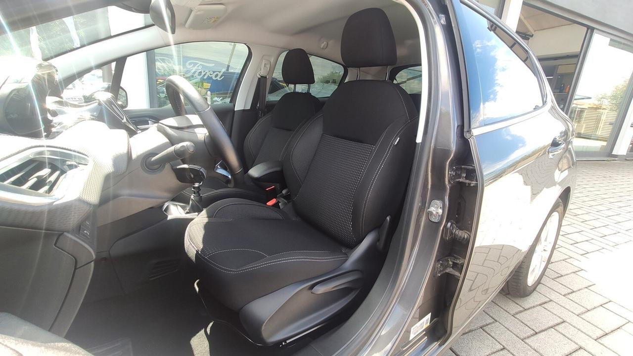 Peugeot 208 PureTech 110 cv Allure