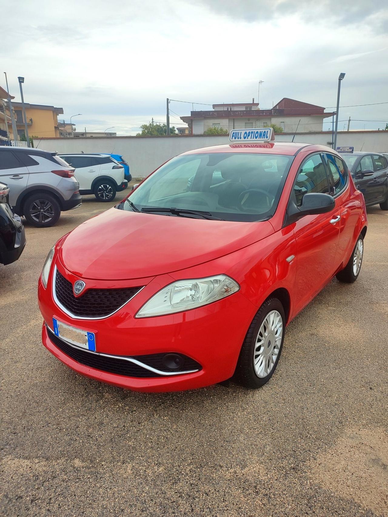 Lancia Ypsilon 1.2 69 CV 5 porte Gold
