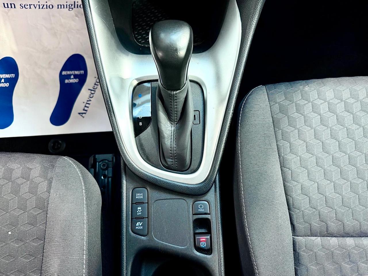 Toyota Yaris 1.5 Hybrid 5 porte Business