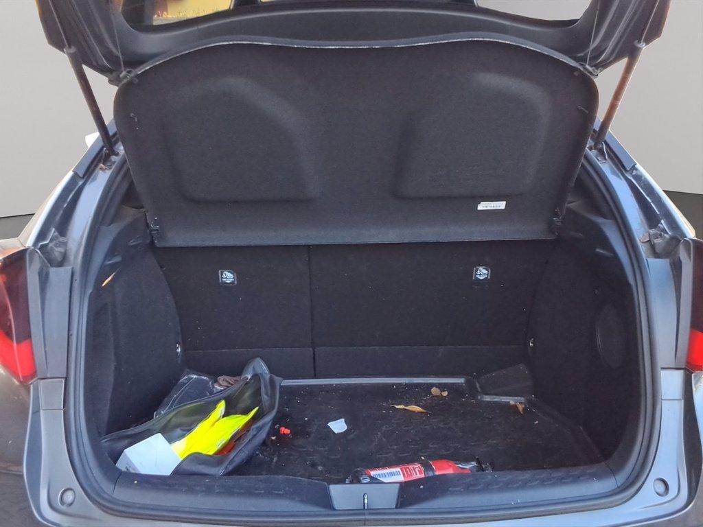 TOYOTA C-hr 1.8h lounge e-cvt del 2022