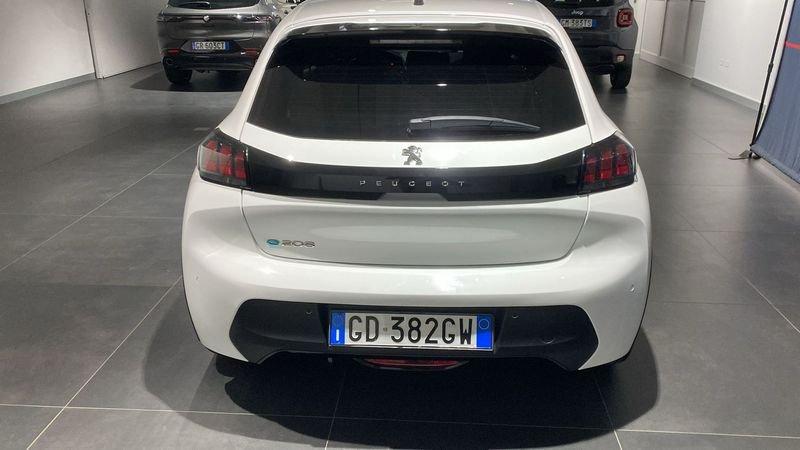Peugeot 208 motore elettrico 136 CV 5 porte Allure